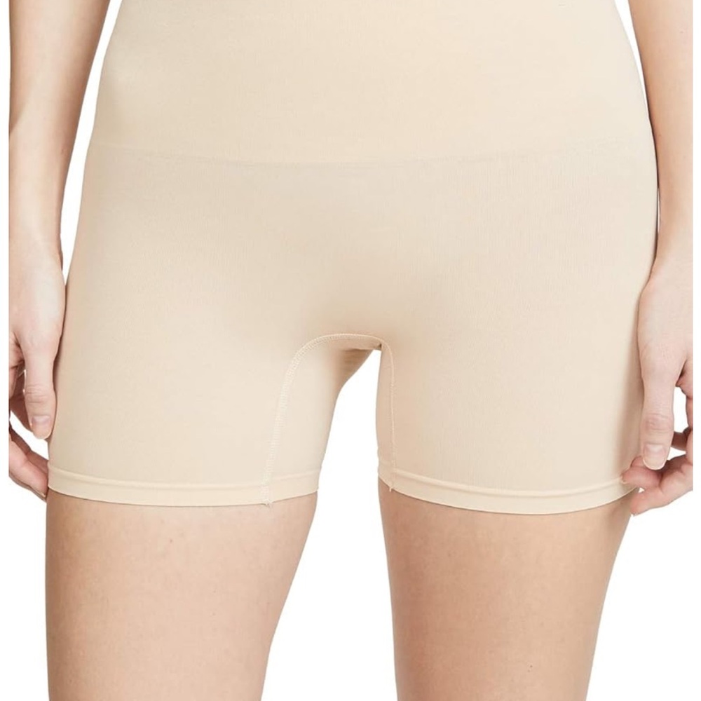 🆕 Women's Seamless Tan Shapewear Shorts